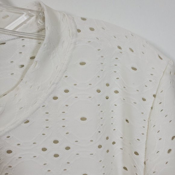 JEITO D'VESTIR eyelet short sleeve shirt with sequin girl with pineapple… - Picture 3 of 10